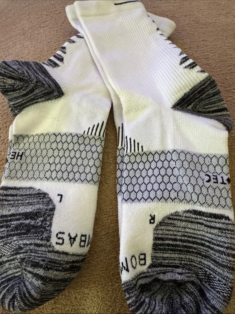 Men's White & Gray Performance Crew Socks